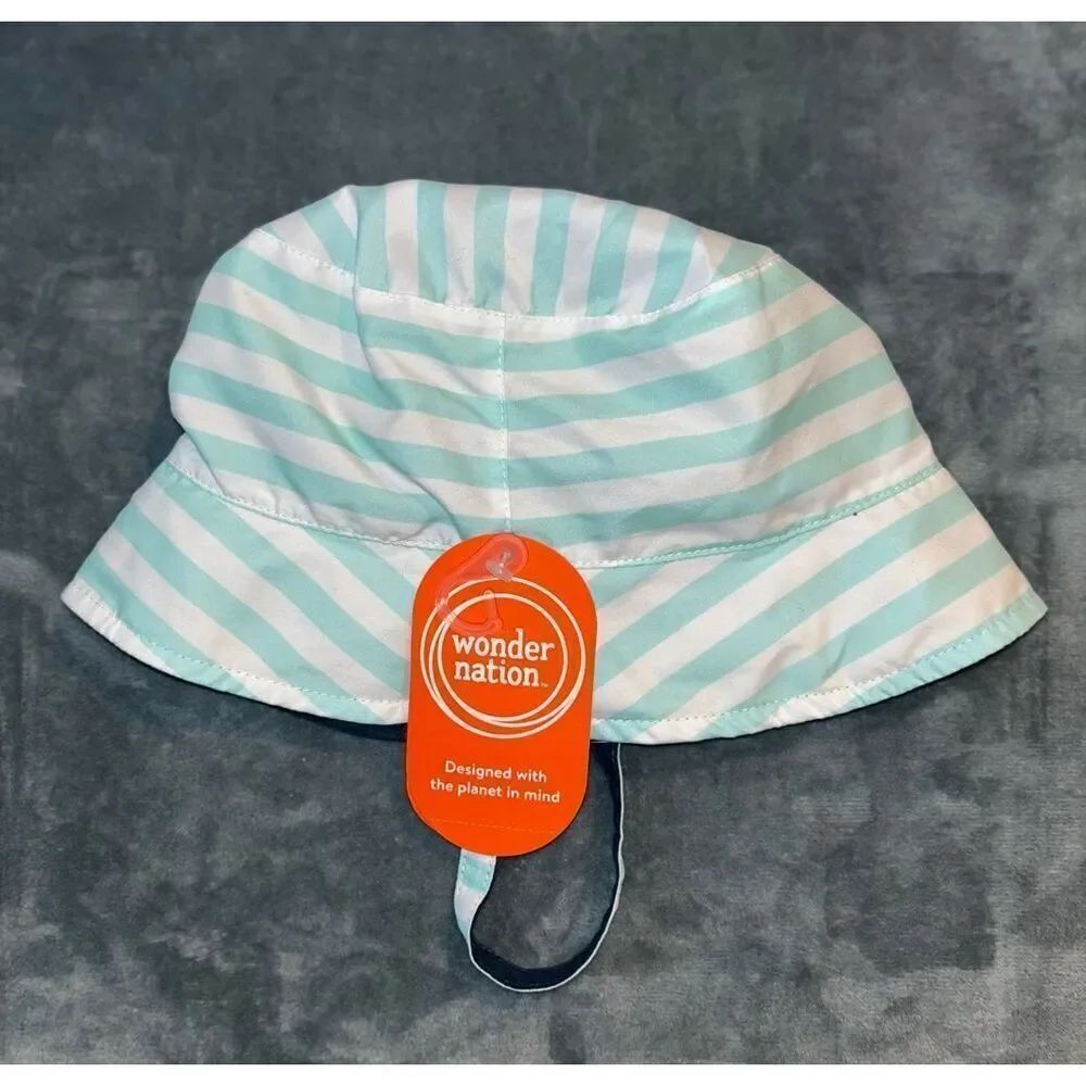 Wonder Nation reversible sun spf hat